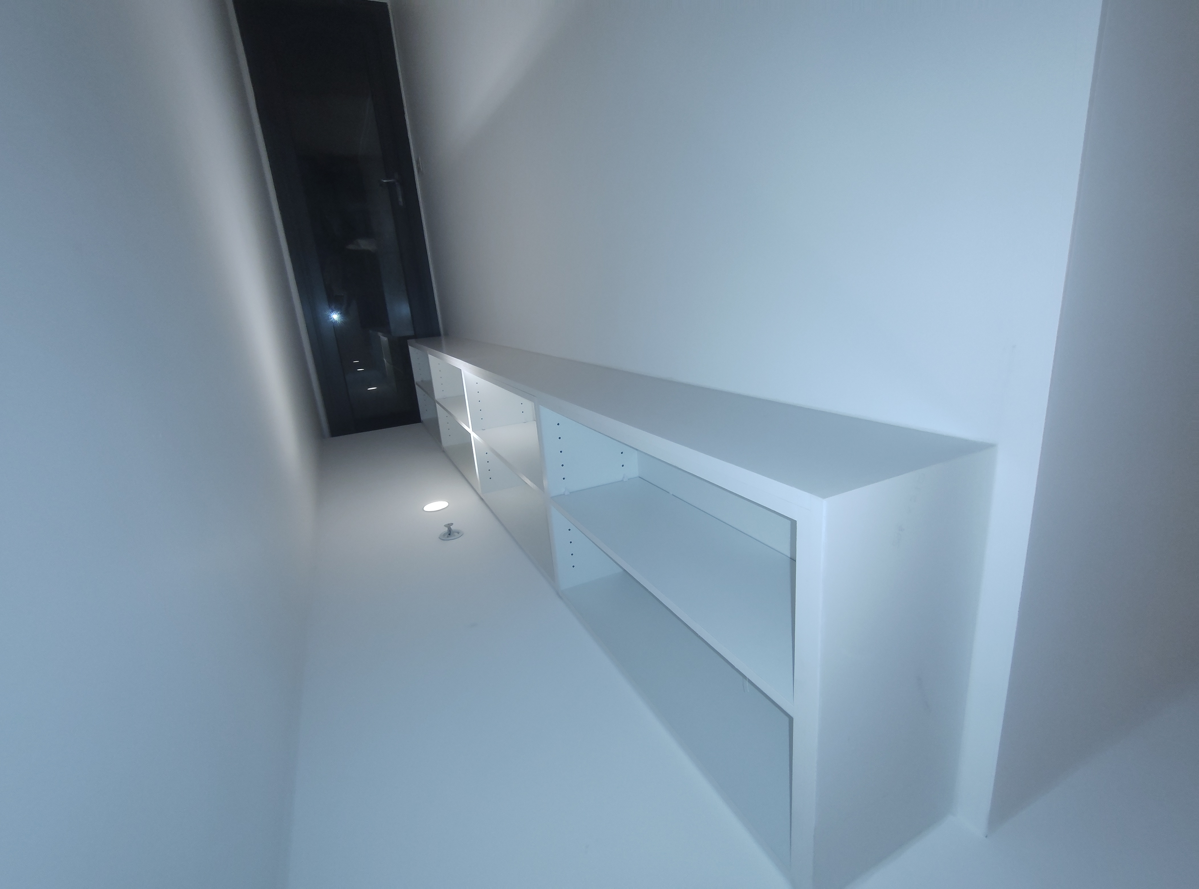 Cabinets & Wardrobes