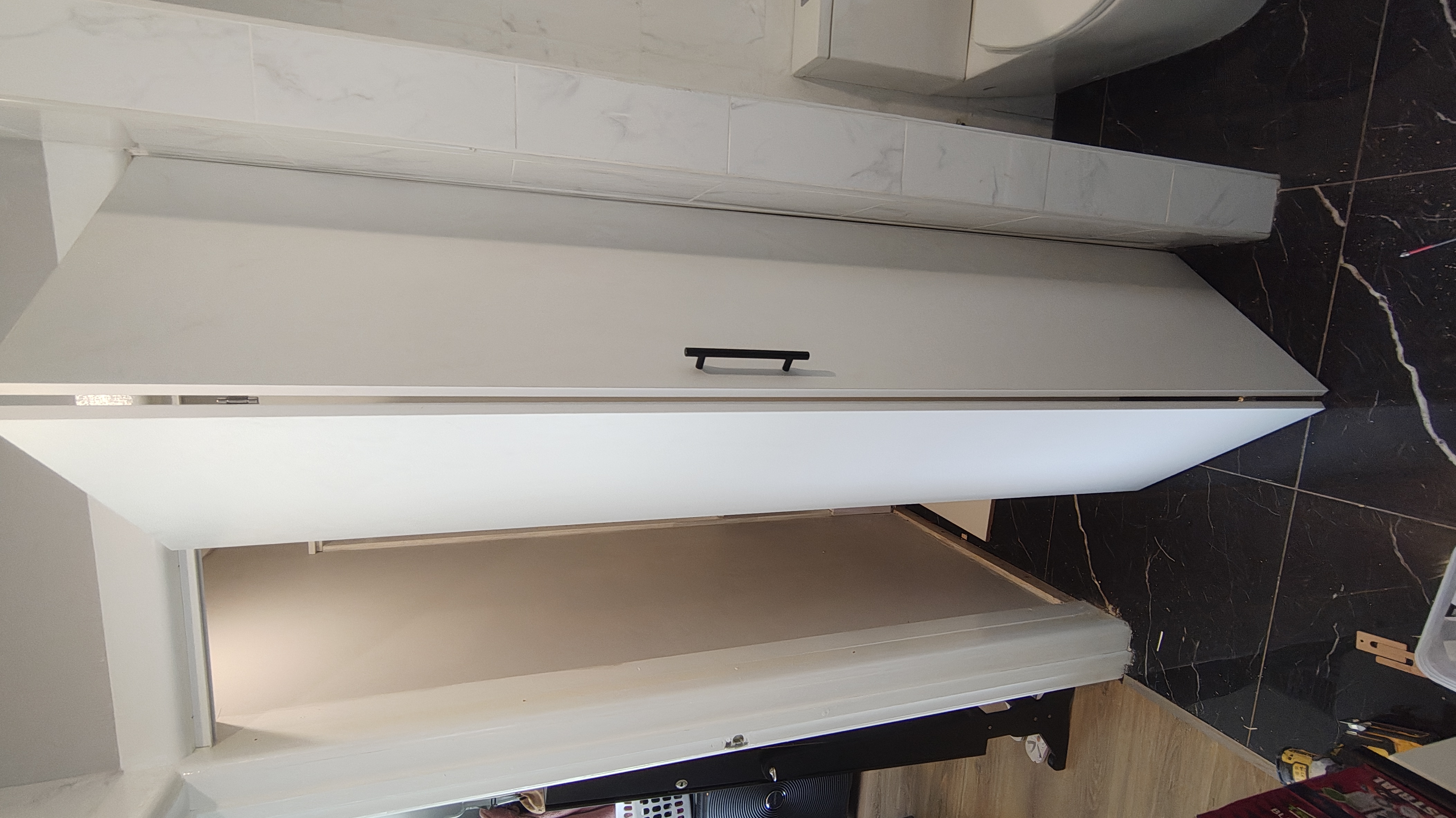 Cabinets & Wardrobes